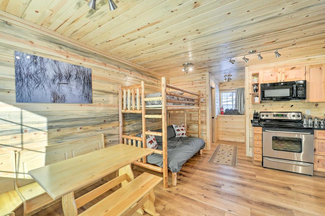 Cozy Island Park Cabin, 20 Mi To Yellowstone! Exterior foto