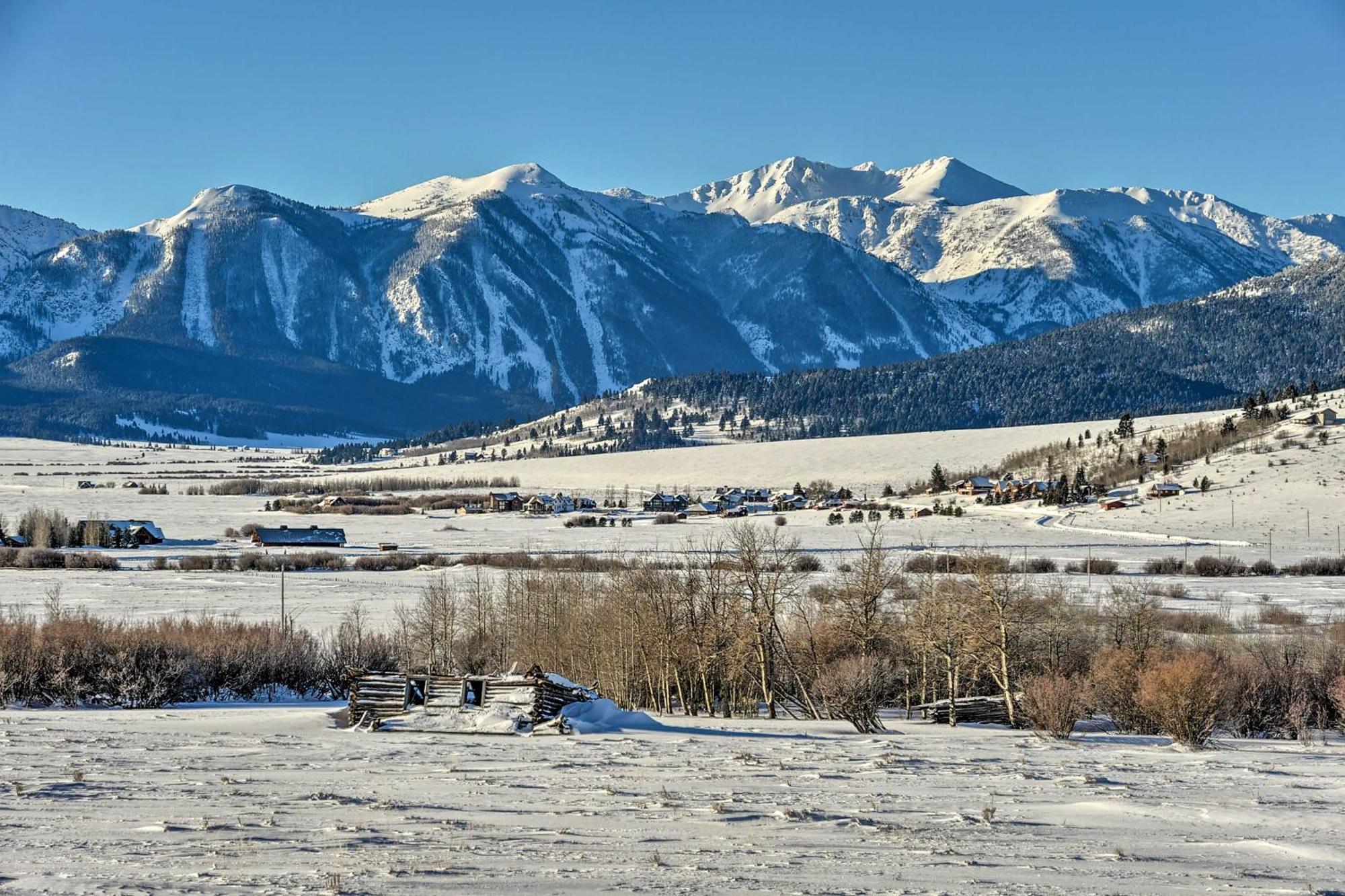 Cozy Island Park Cabin, 20 Mi To Yellowstone! Exterior foto