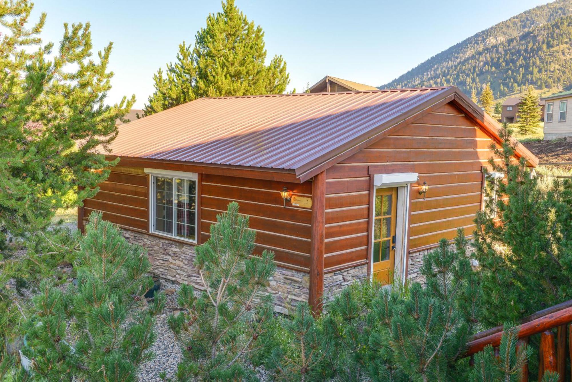 Cozy Island Park Cabin, 20 Mi To Yellowstone! Exterior foto
