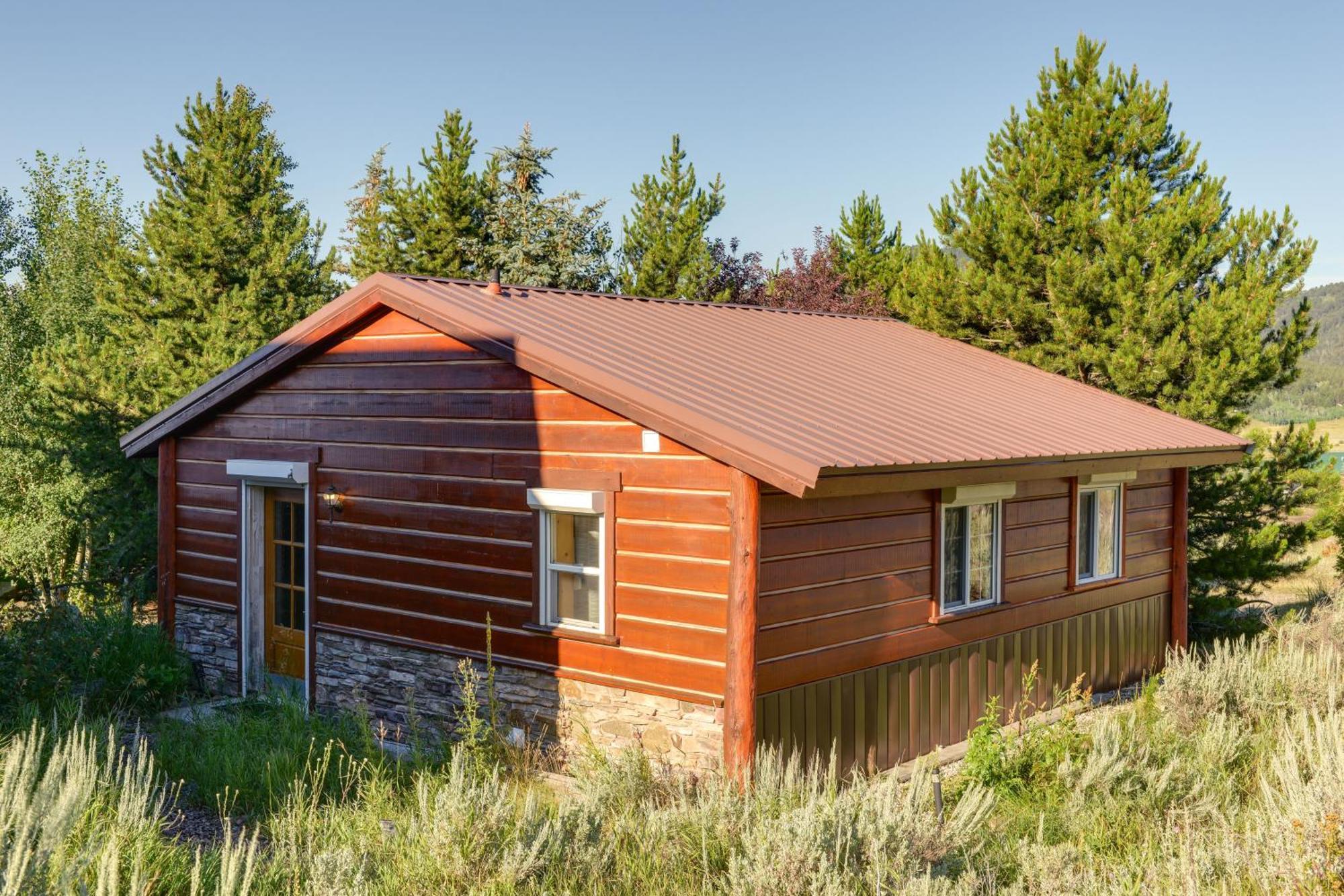 Cozy Island Park Cabin, 20 Mi To Yellowstone! Exterior foto